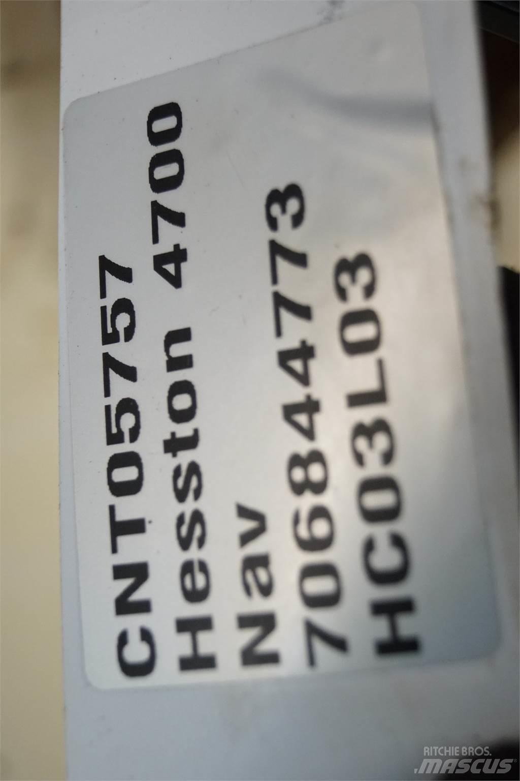 Hesston 4700 Alte echipamente pentru nutret