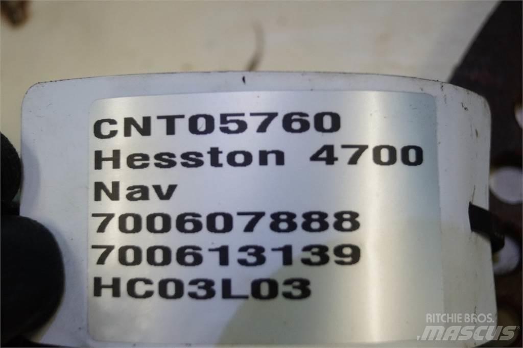 Hesston 4700 Alte echipamente pentru nutret