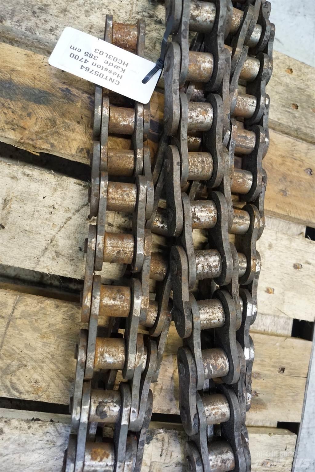 Hesston 4700 Alte echipamente pentru nutret