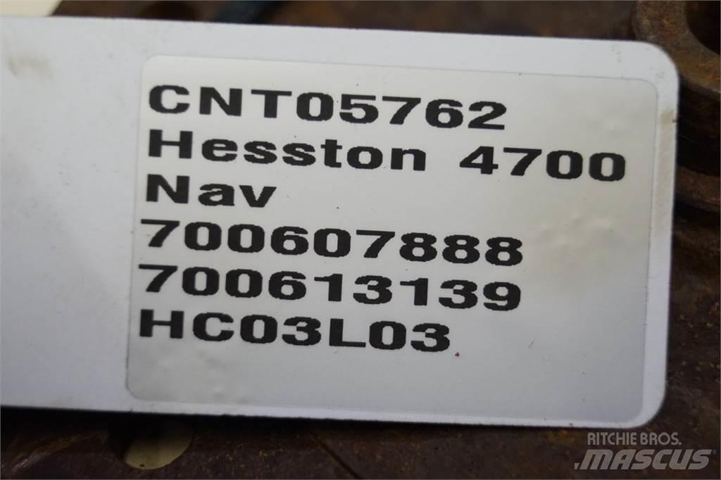 Hesston 4700 Alte echipamente pentru nutret
