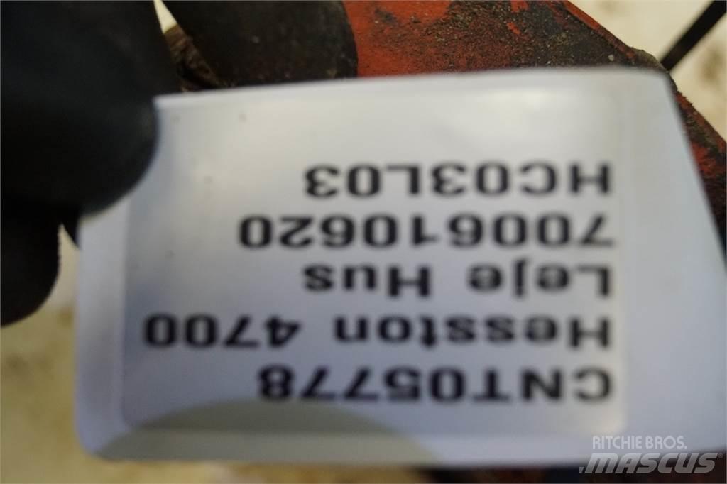 Hesston 4700 Alte echipamente pentru nutret