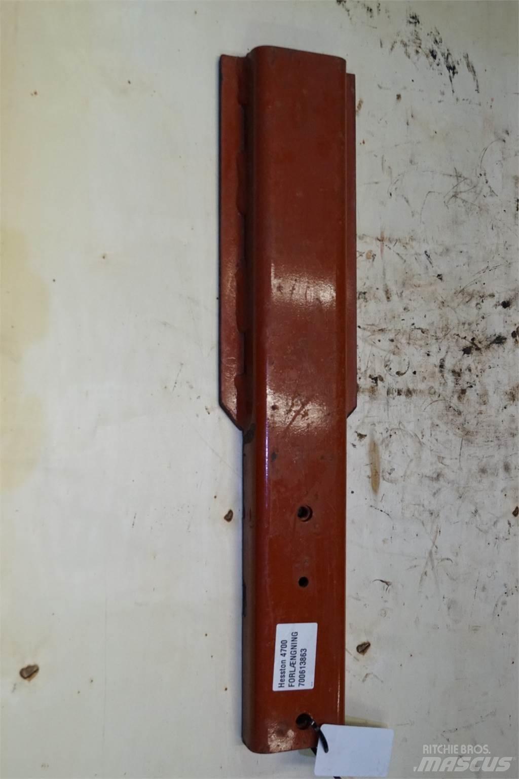 Hesston 4700 Cleme balot