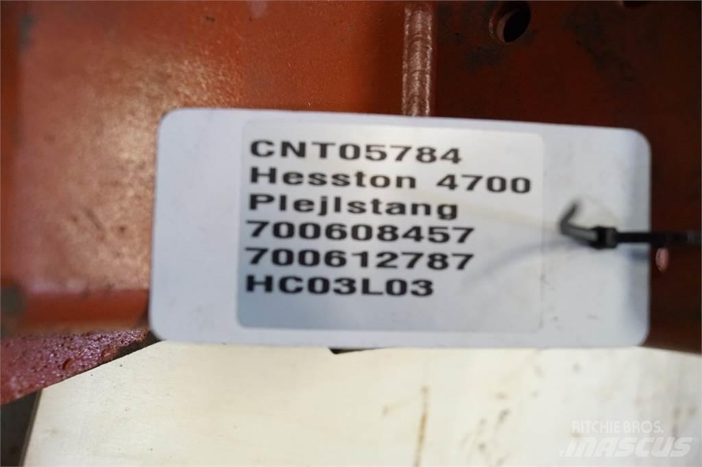 Hesston 4700 Alte echipamente pentru nutret