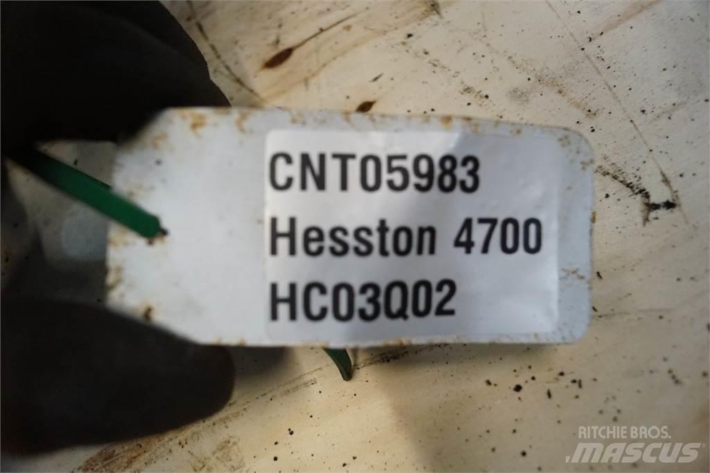 Hesston 4700 Alte echipamente pentru nutret