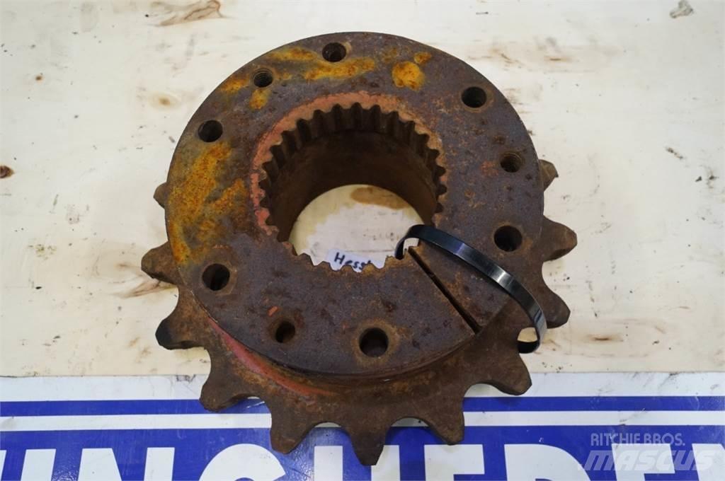 Hesston 4700 Alte echipamente pentru nutret