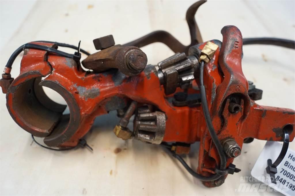 Hesston 4700 Alte echipamente pentru nutret