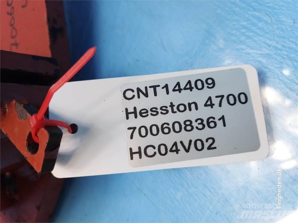 Hesston 4700 Alte echipamente pentru nutret