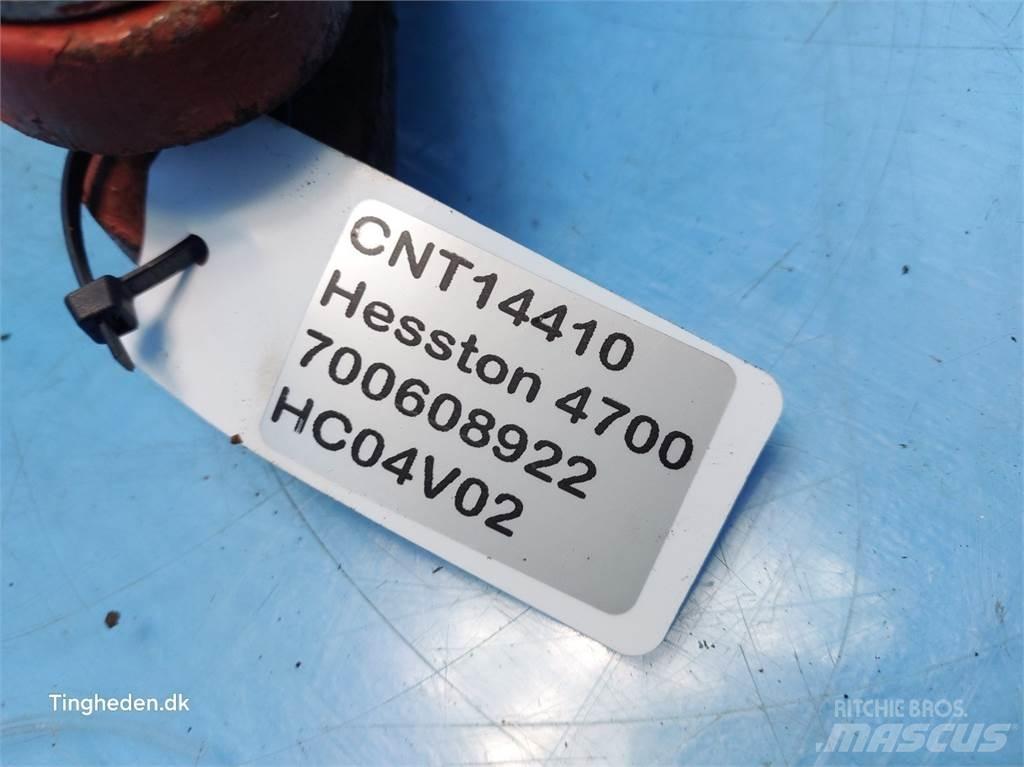 Hesston 4700 Cleme balot