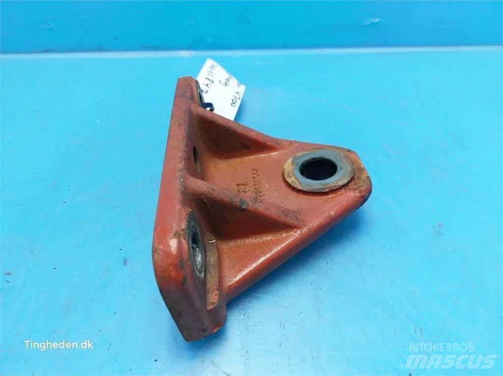 Hesston 4700 Alte echipamente pentru nutret