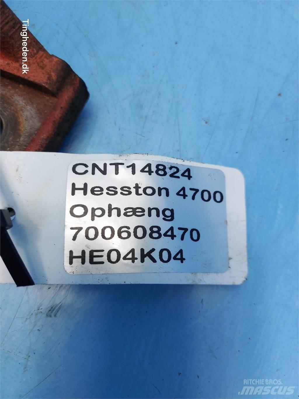 Hesston 4700 Alte echipamente pentru nutret