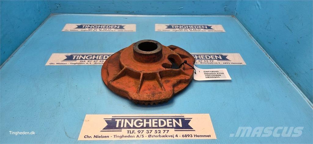 Hesston 4700 Alte echipamente pentru nutret