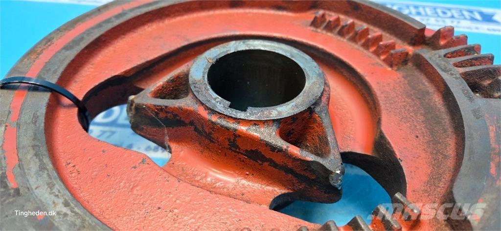 Hesston 4700 Alte echipamente pentru nutret