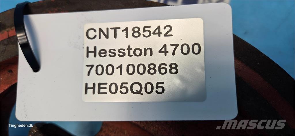 Hesston 4700 Alte echipamente pentru nutret