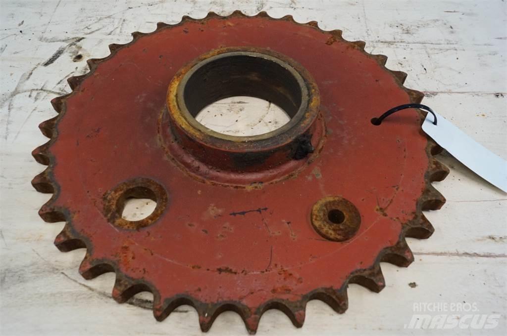 Hesston 4800 Alte echipamente pentru nutret