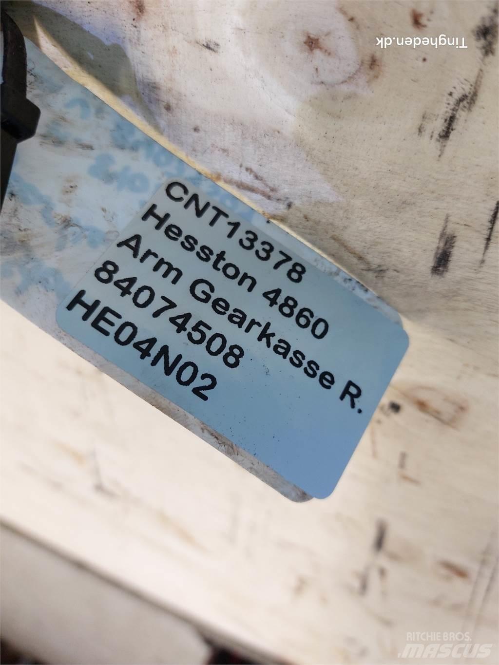 Hesston 4860 Transmisie