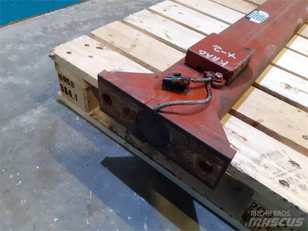 Hesston 4900 Alte echipamente pentru nutret