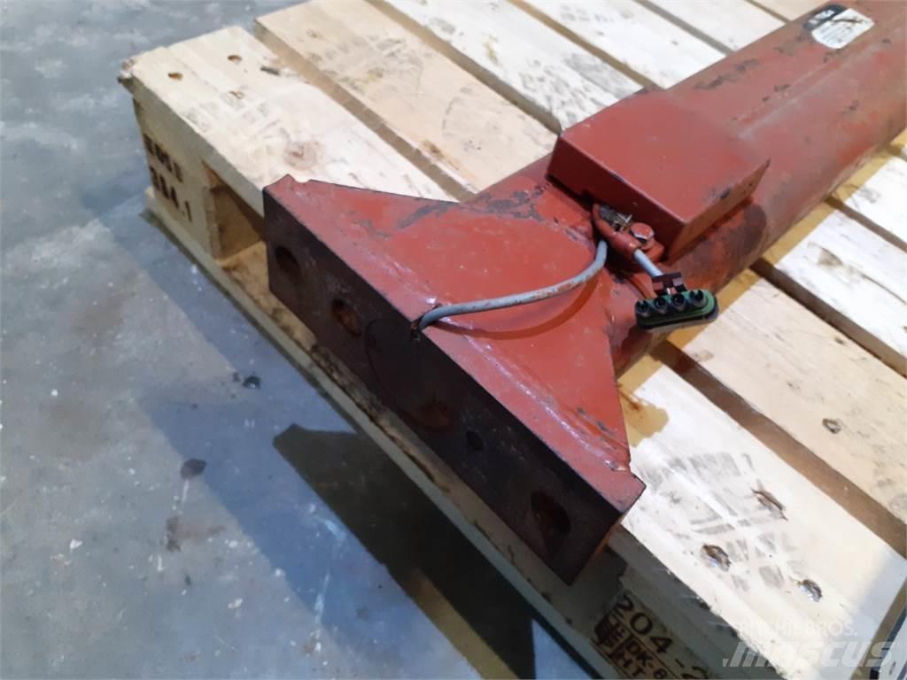 Hesston 4900 Alte echipamente pentru nutret