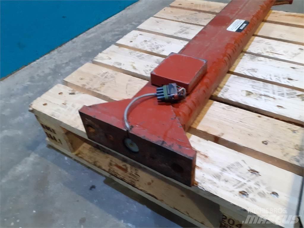 Hesston 4900 Alte echipamente pentru nutret