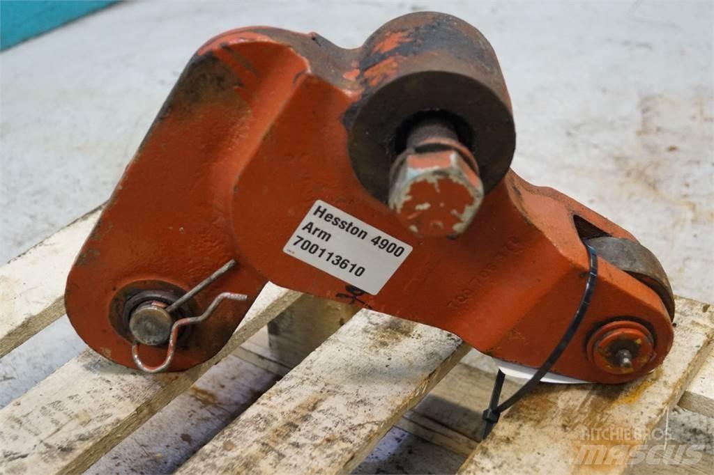 Hesston 4900 Cleme balot