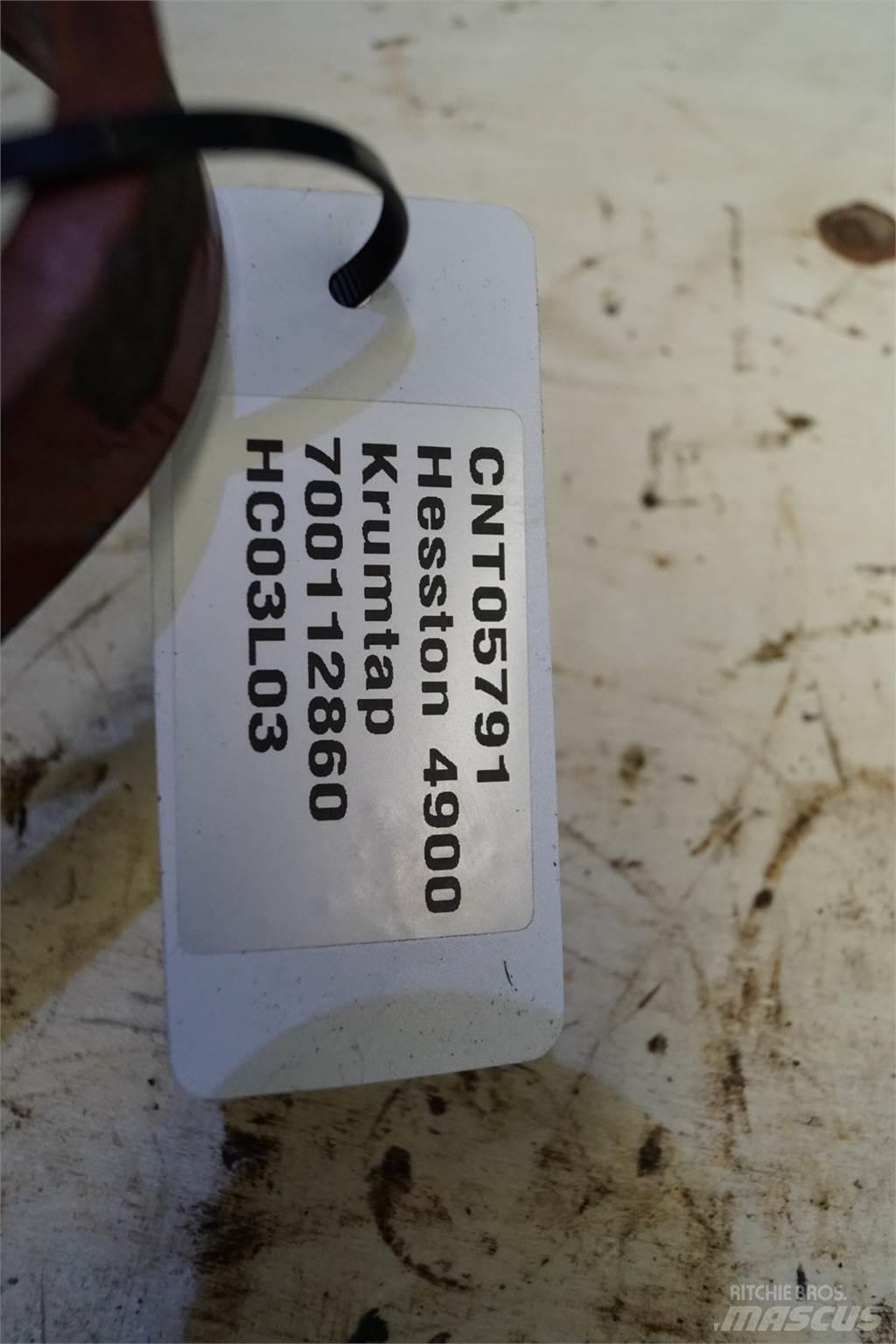 Hesston 4900 Alte echipamente pentru nutret