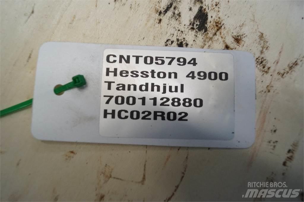 Hesston 4900 Alte echipamente pentru nutret