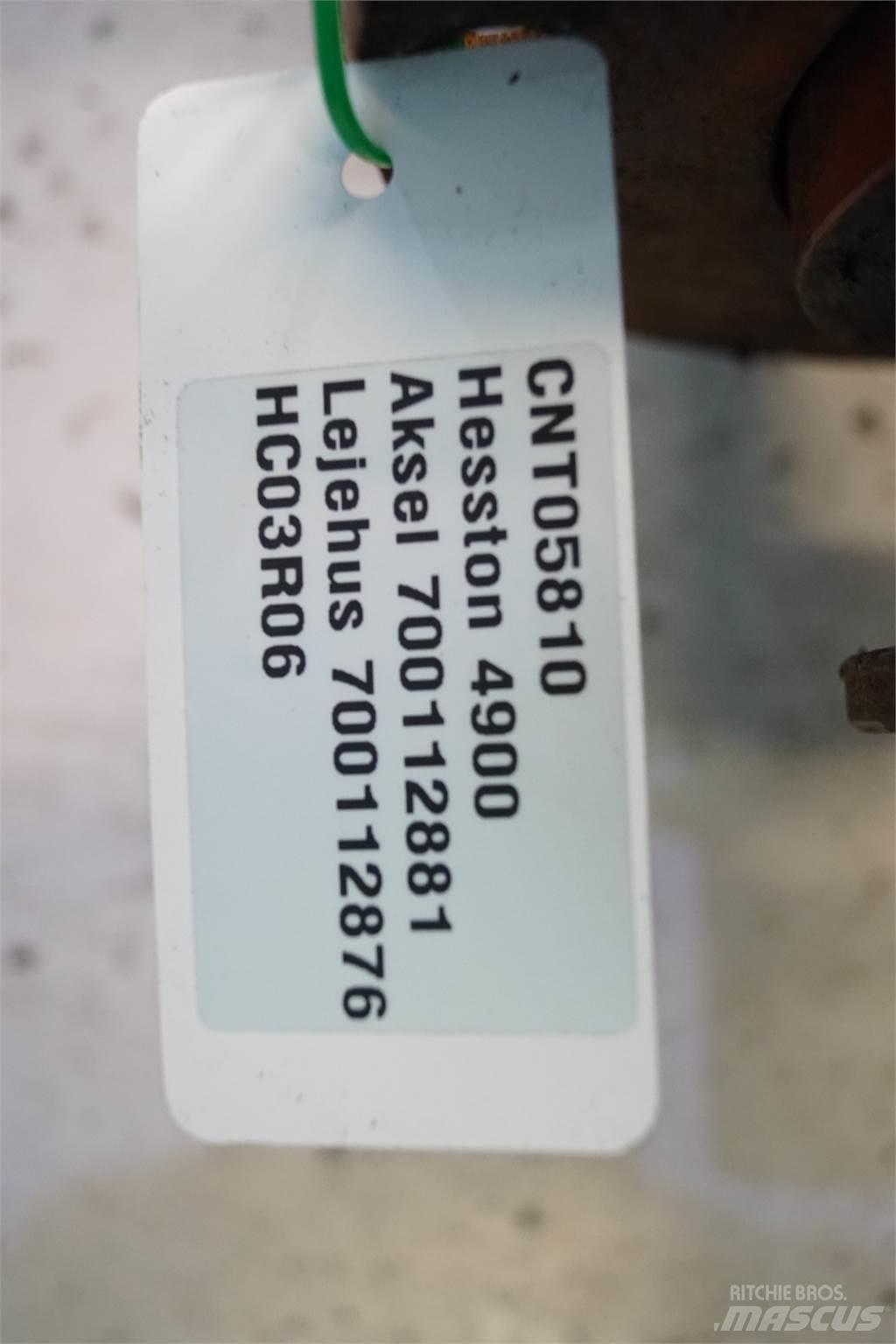 Hesston 4900 Alte echipamente pentru nutret
