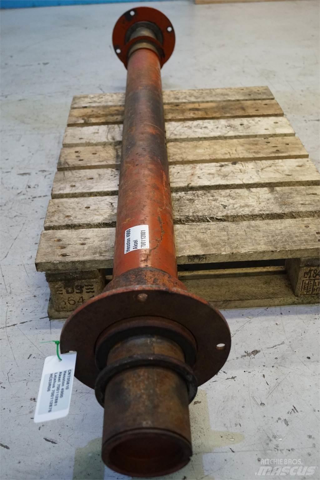 Hesston 4900 Alte echipamente pentru nutret
