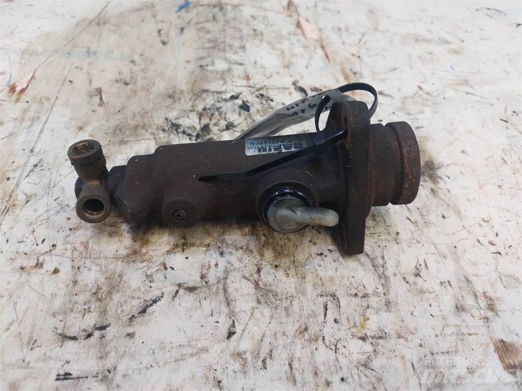 Hydrema 806 Motoare