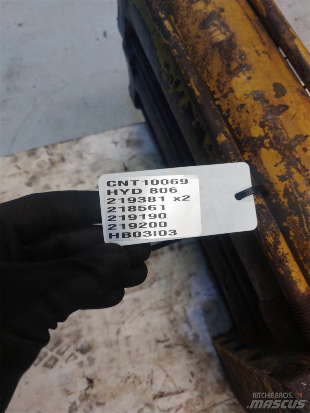 Hydrema 806 Excavator