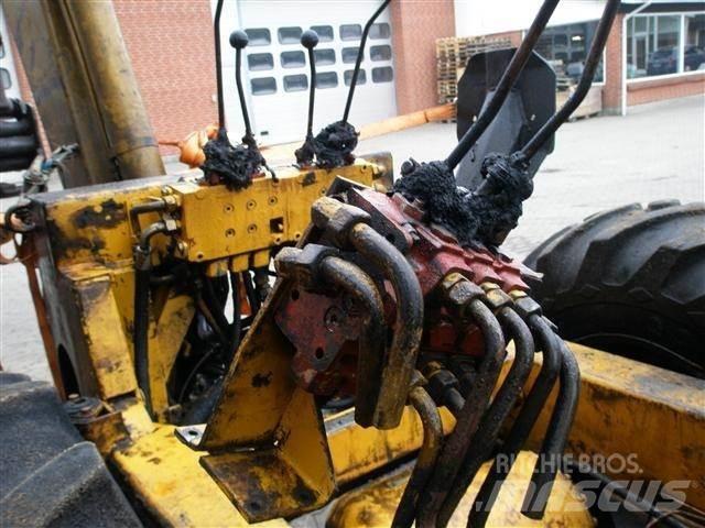 Hydrema 807 Buldoexcavatoare