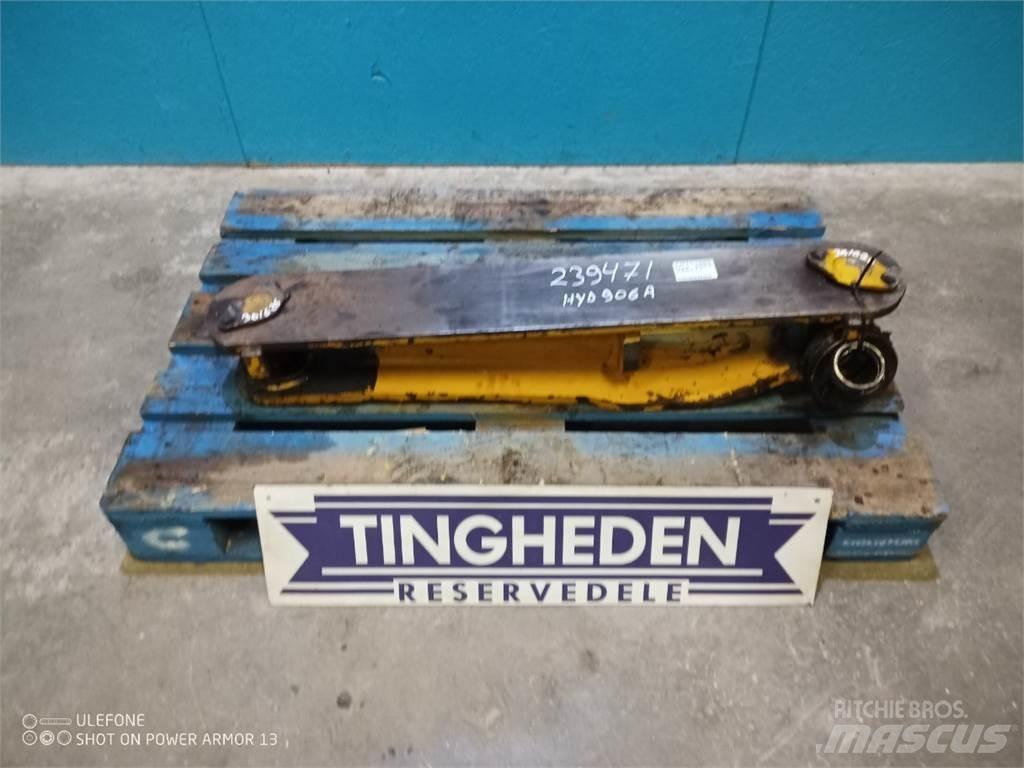 Hydrema 906A Axe