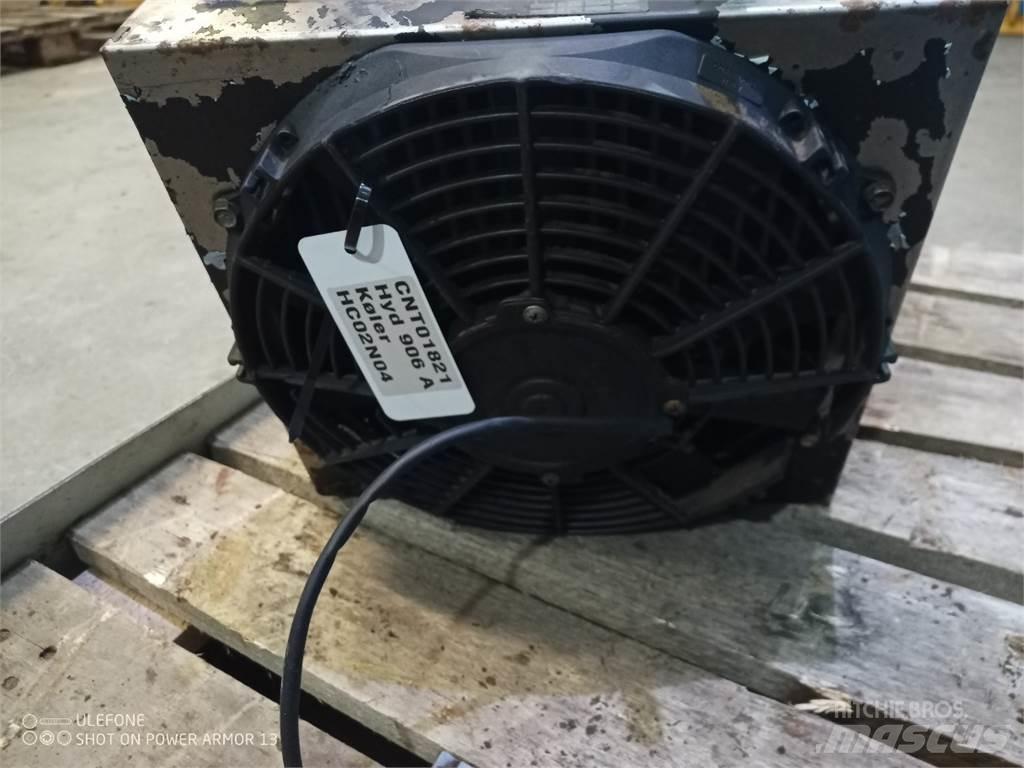 Hydrema 906A Radiatoare