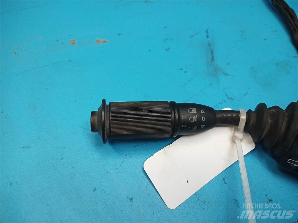 Hydrema 906B Electronice
