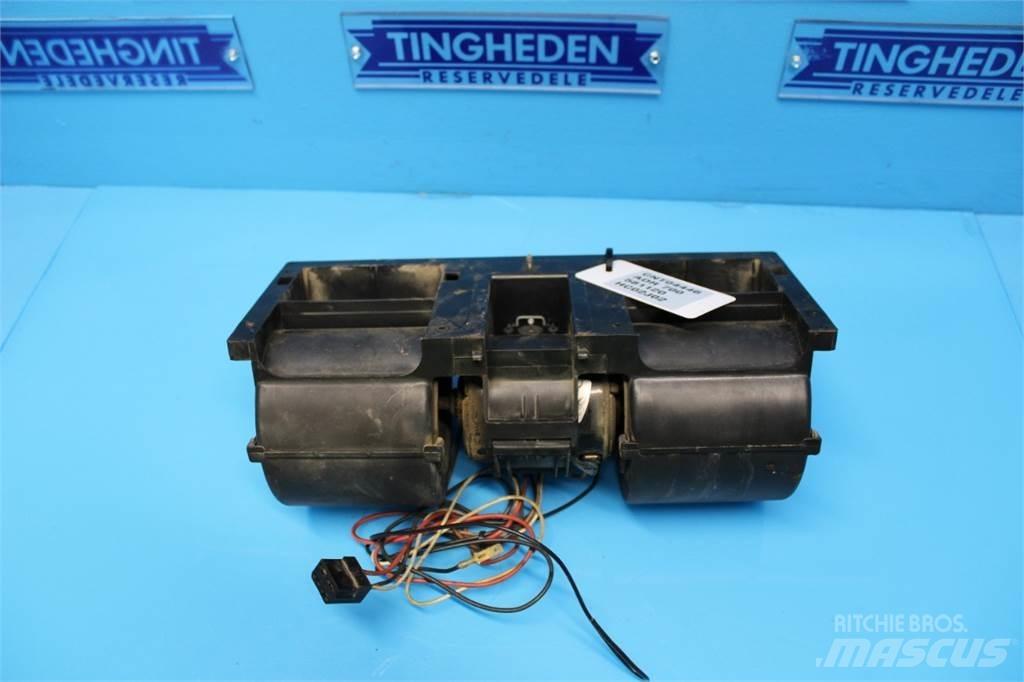 Hydrema 906B Electronice