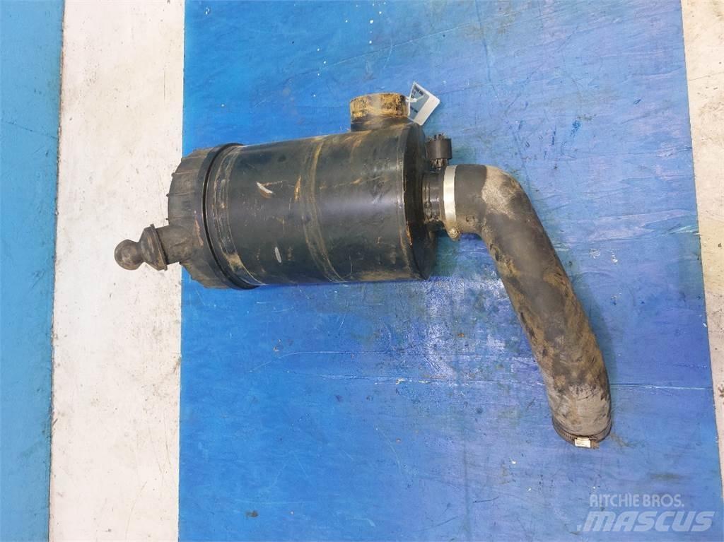 Hydrema 906B Motoare