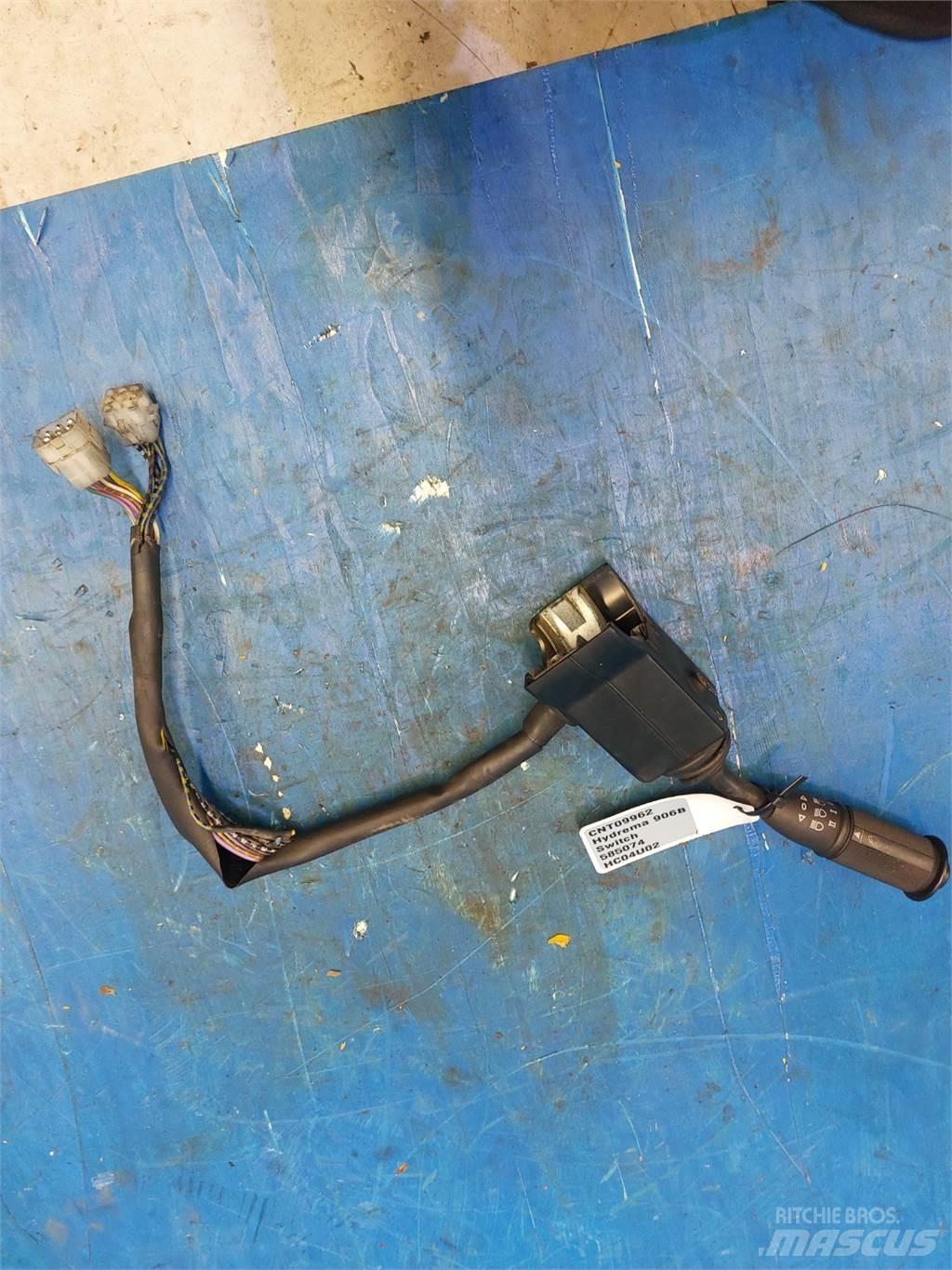 Hydrema 906B Electronice