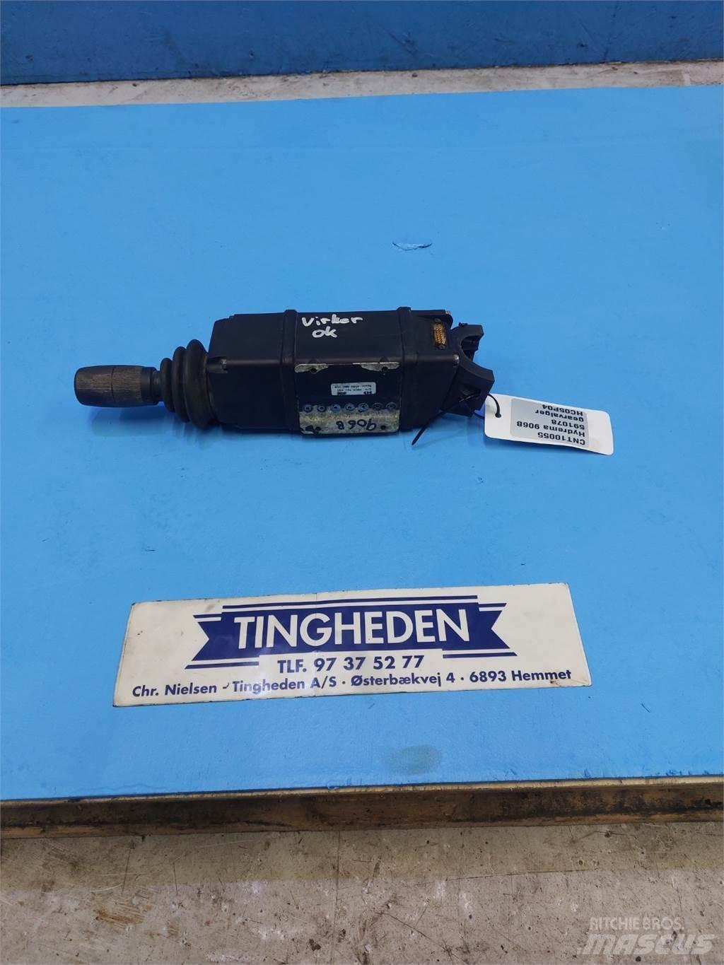 Hydrema 906B Electronice