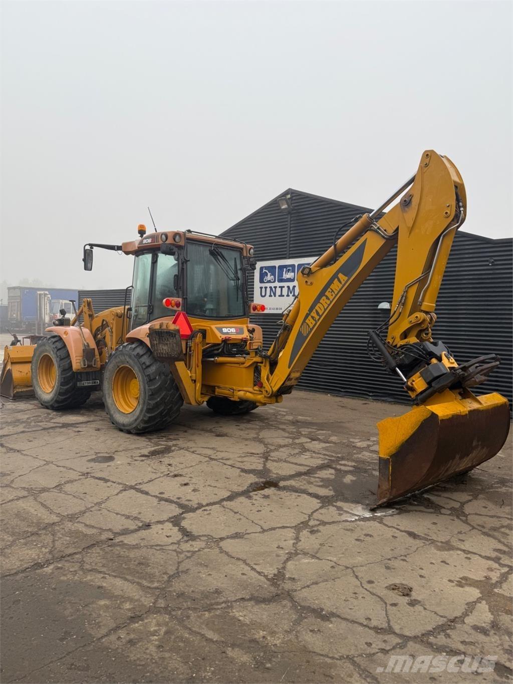 Hydrema 906D Buldoexcavatoare