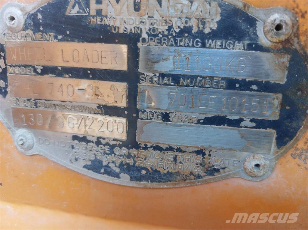 Hyundai HL740-3 Incarcator pe pneuri