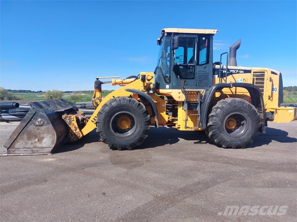 Hyundai HL757-9A Incarcator pe pneuri