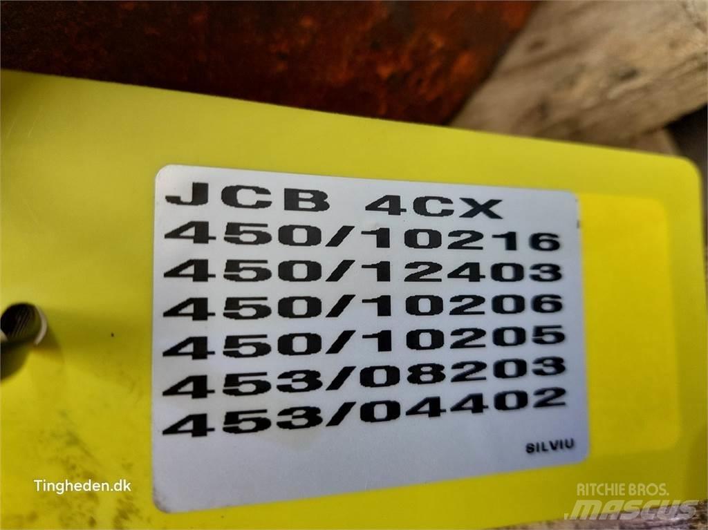 JCB 4CX Axe