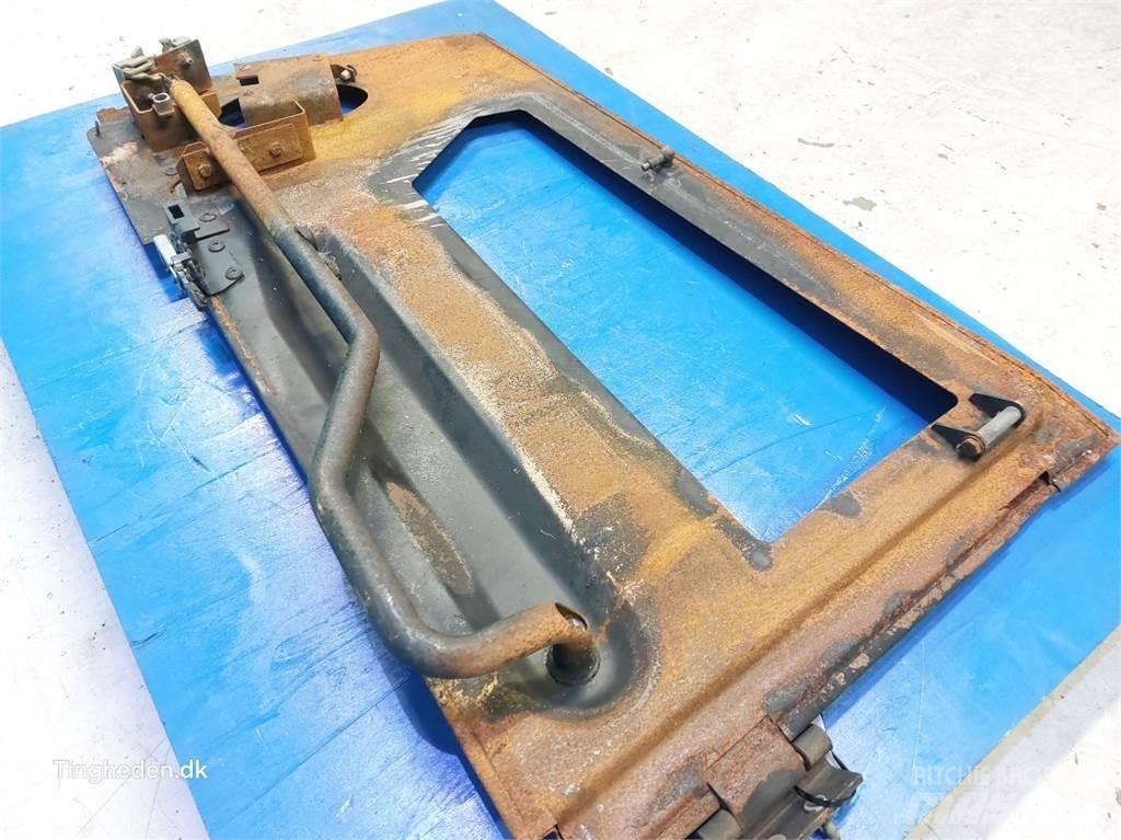 JCB 560-80 Cabine si interior