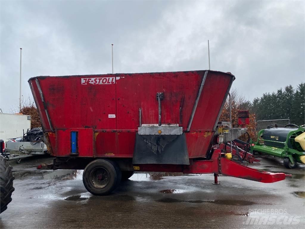 JF VM22 Mixere furaje