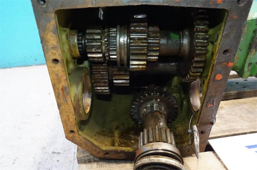 John Deere 1042 Transmisie