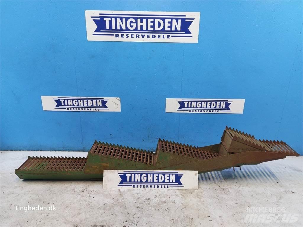 John Deere 1042 Accesorii combine agricole