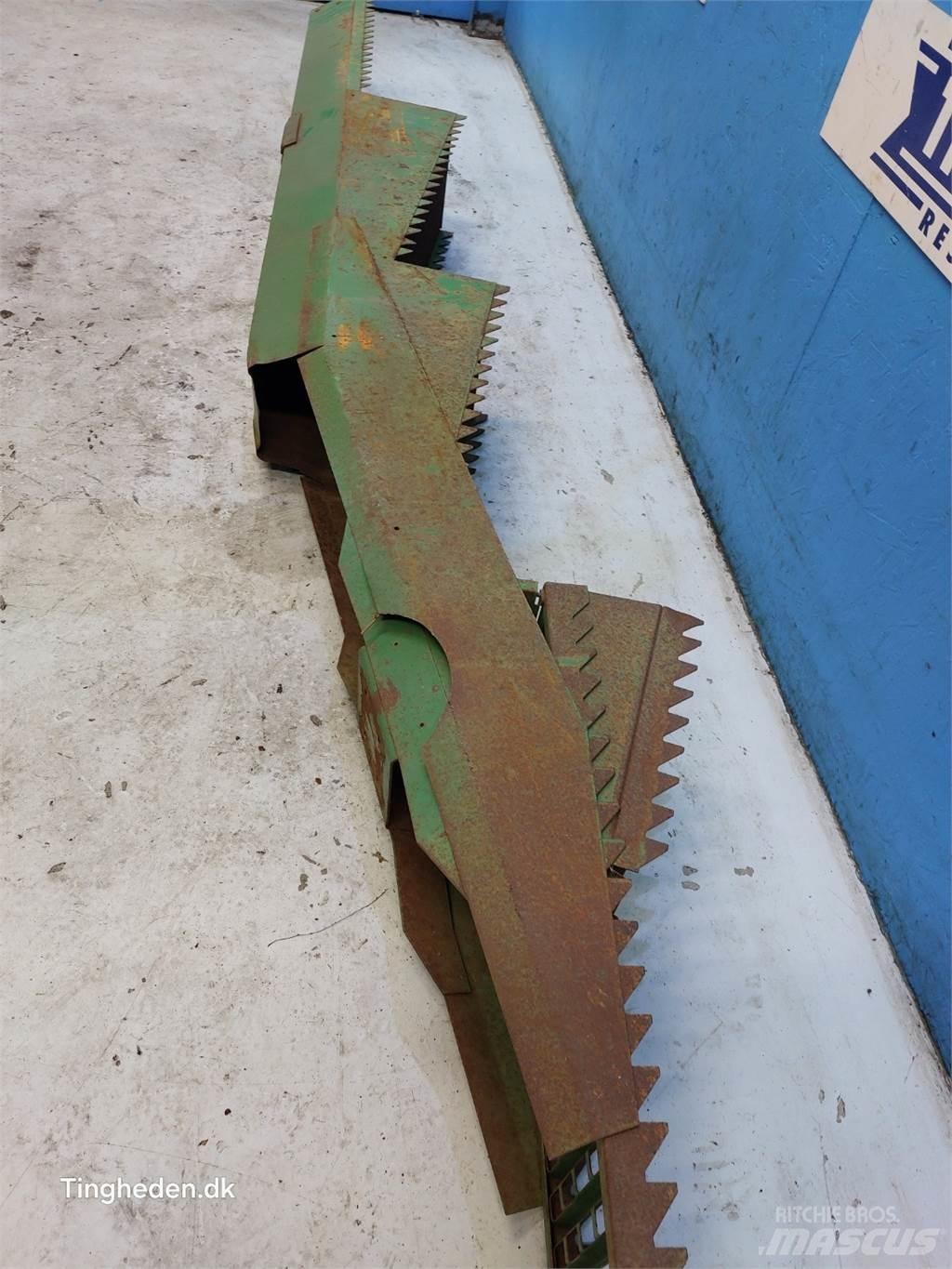 John Deere 1042 Accesorii combine agricole