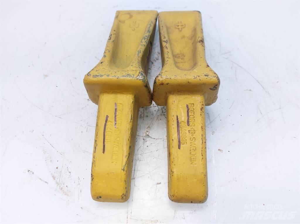 John Deere 1063 Pistoane