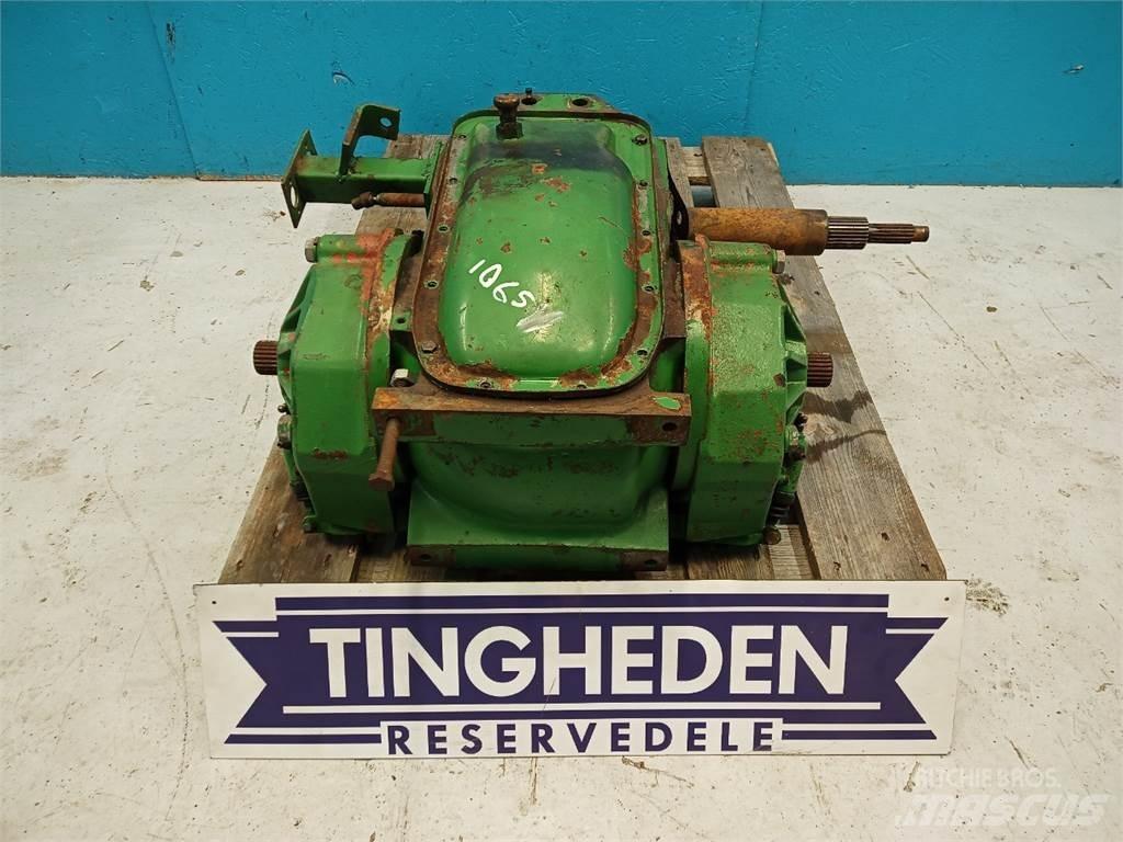 John Deere 1065 Transmisie
