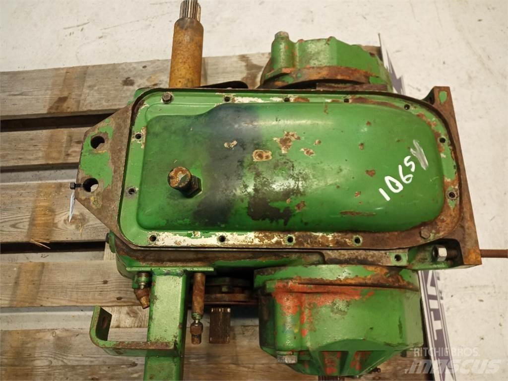 John Deere 1065 Transmisie