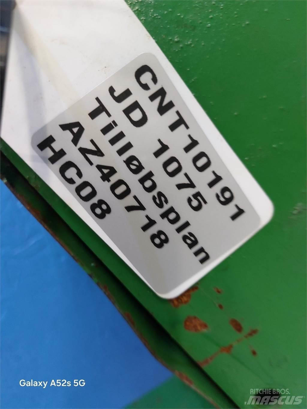John Deere 1075 Dispersare nisip si sare
